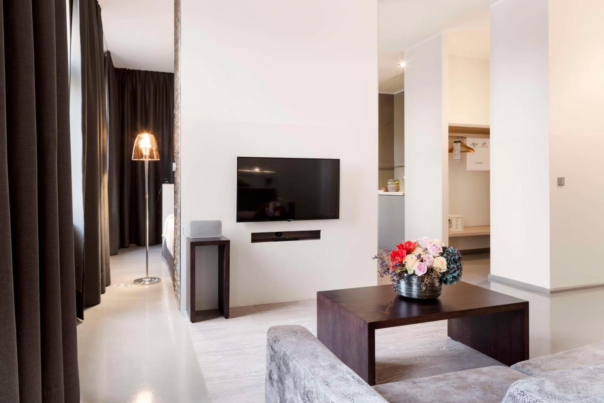 Lux 11 Berlin-Mitte Appartement Buitenkant foto