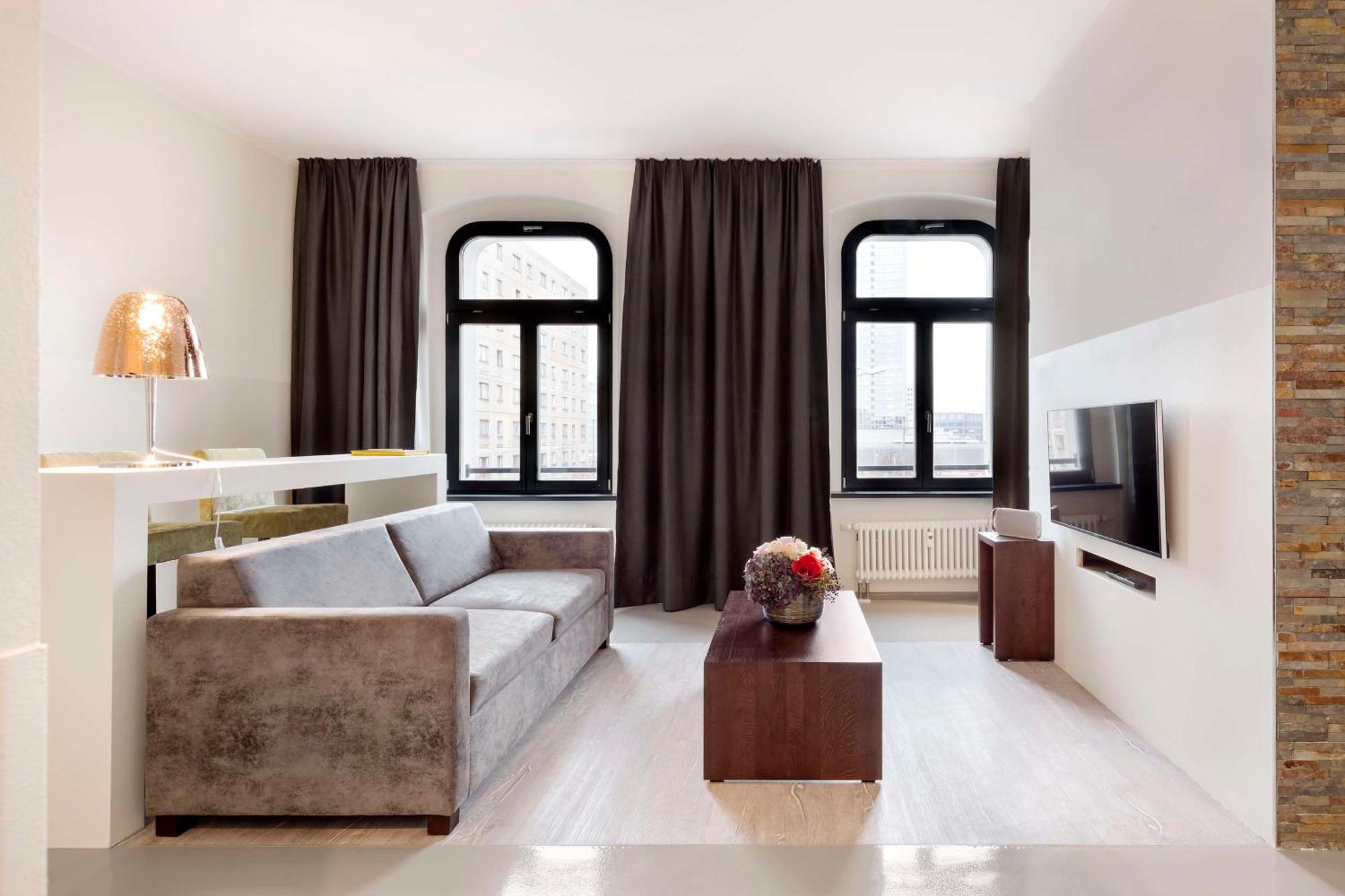 Lux 11 Berlin-Mitte Appartement Buitenkant foto
