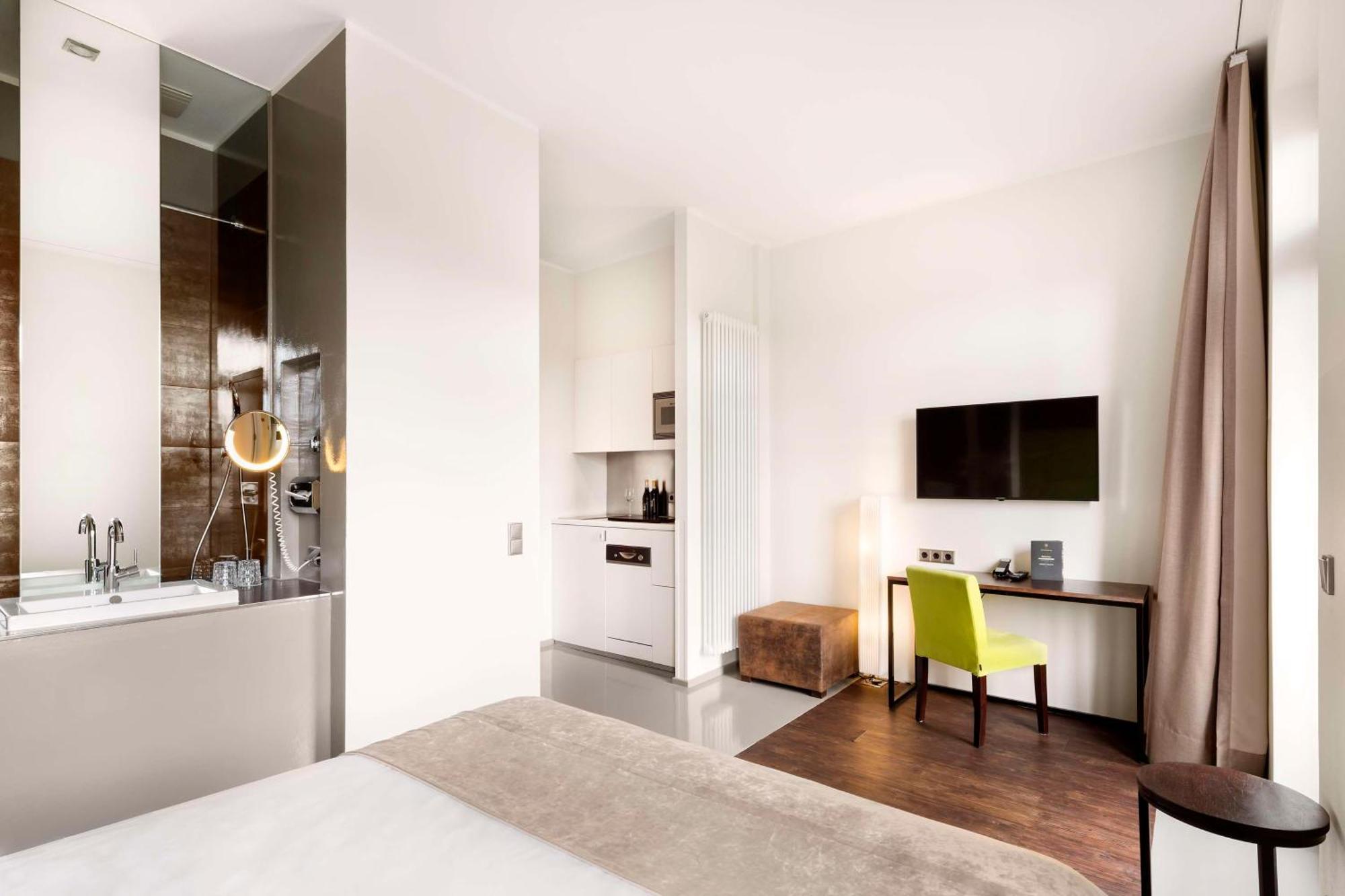 Lux 11 Berlin-Mitte Appartement Buitenkant foto