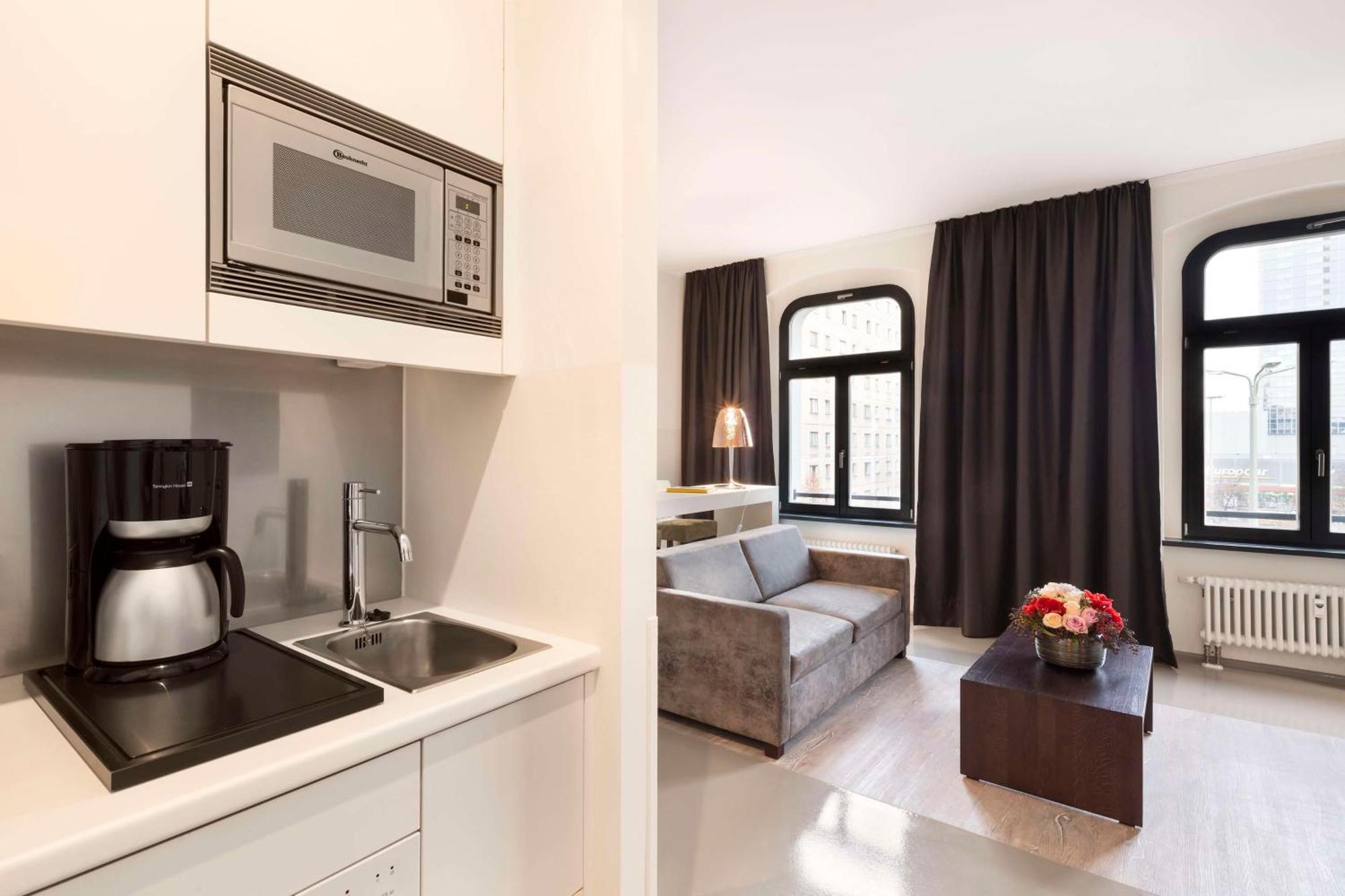 Lux 11 Berlin-Mitte Appartement Buitenkant foto